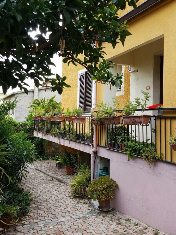 B&B Sara Ossi エクステリア 写真